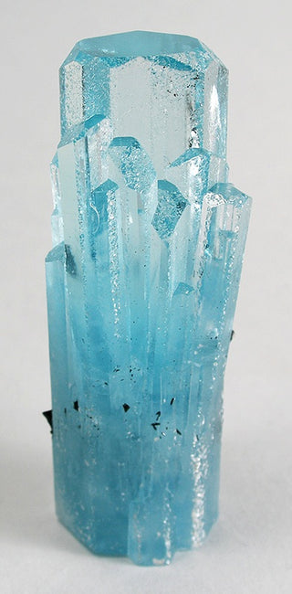 Aquamarin ist ein Stein aus dem Meer.
