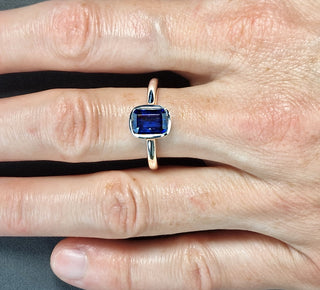 Ring mit einem Kyanit