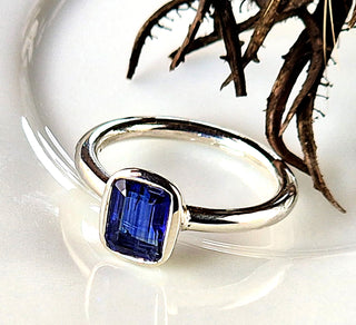 Ring mit einem Kyanit