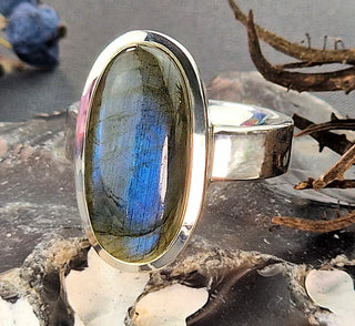 Ring mit einem Labradorit