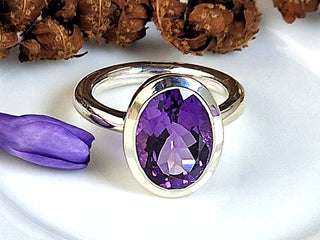 Ring mit einem Amethyst