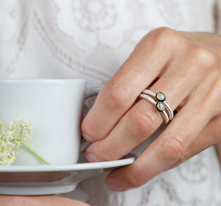 Ring mit echtem Edelopal