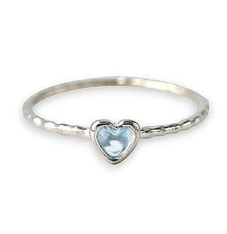 Ring "Herzchen" mit echtem Topas