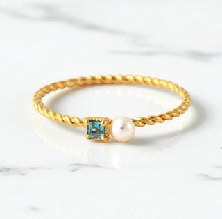 Ring mit echtem Topas und einer Süsswasser Zuchtperle