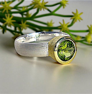 Ring mit echtem Peridot