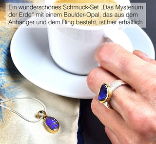 Ring „Das Mysterium der Erde“ mit einem Boulder-Opal