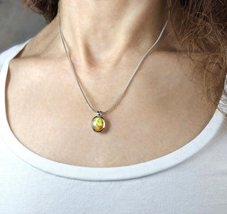 Anhänger mit äthiopischem Opal