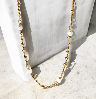 Collier mit Süsswasser Zuchtperlen, vergoldet