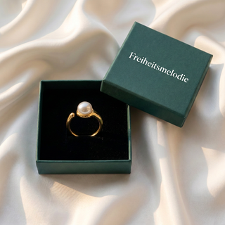 Ring mit Perle