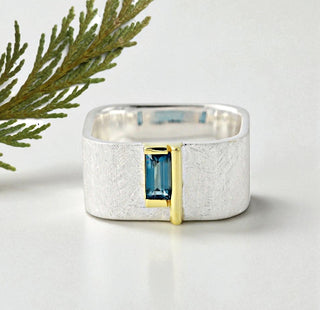 Ring "Geometra Uno" mit London Topas
