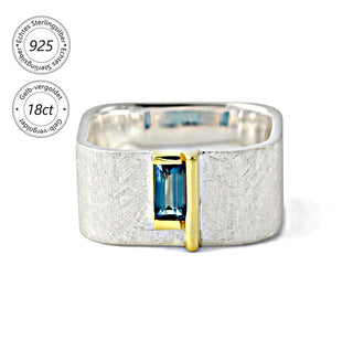 Ring "Geometra Uno" mit London Topas