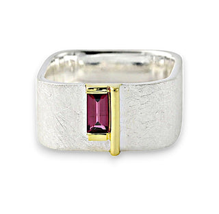 Ring "Geometra Uno" mit Rhodolith