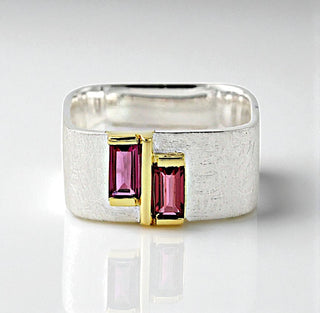 Ring "Geometra Duo" mit Rhodolith