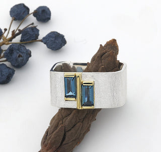 Ring "Geometra Duo" mit London Topas