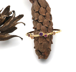 Ring "Streuung der Sterne" mit Amethyst, Rhodolith, Rosenquarz