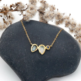 Collier mit Mondstein, Labradorit und Iolith