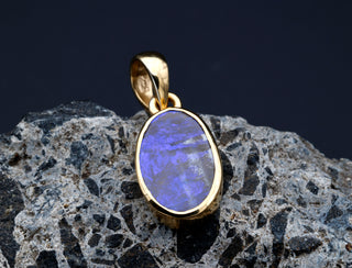 Anhänger mit einem Boulder-Opal