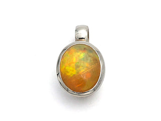 Anhänger mit äthiopischem Opal