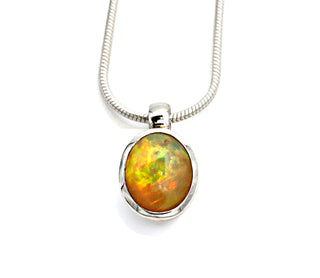 Anhänger mit äthiopischem Opal