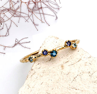 Ring "Streuung der Sterne" mit Topas und Iolith