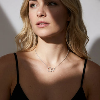Doppelte Kette mit zwei Ringen