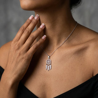 Kette mit Anhänger "Müsik des Winds"