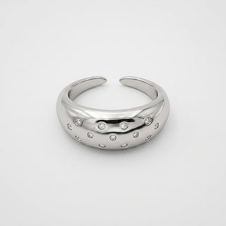 Ring mit Zirkoniasteinen