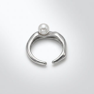 Ring mit Perle